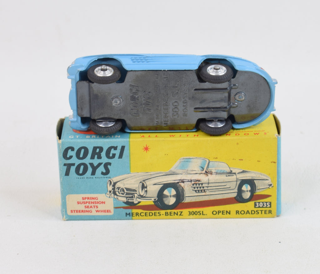 Corgi toys 303s Mercedes-Benz 300sl Roadster (RN9) Virtually Mint