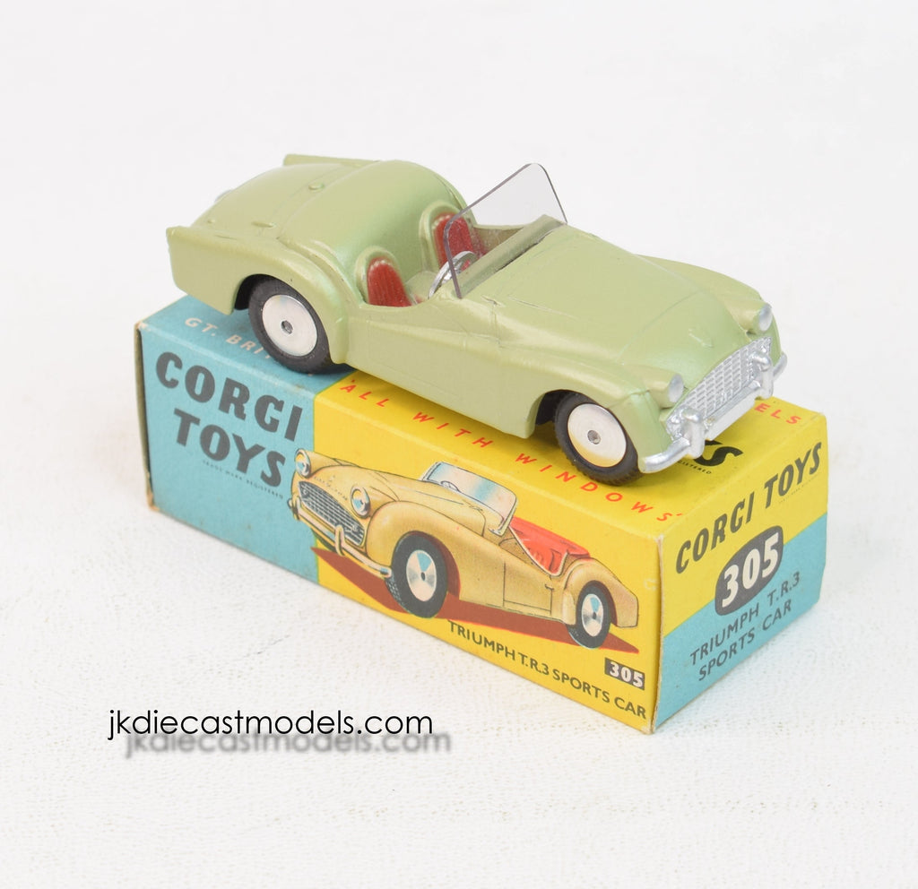 AU JOUET PARISIEN: Corgi Toys Modèle n° 305 Triumph TR3 Sports Car