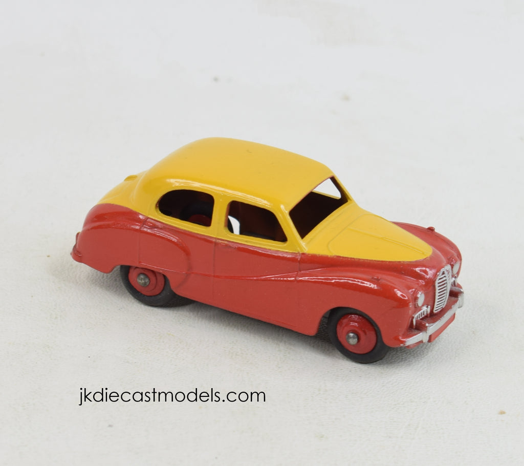 Dinky Toys 161 Austin Somerset Saloon - QDT