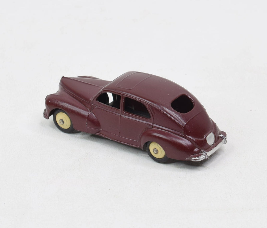 DINKY TOYS ANCIEN #24R PEUGEOT 203 BON ETAT TOIT LISSE +BOUCHON bm
