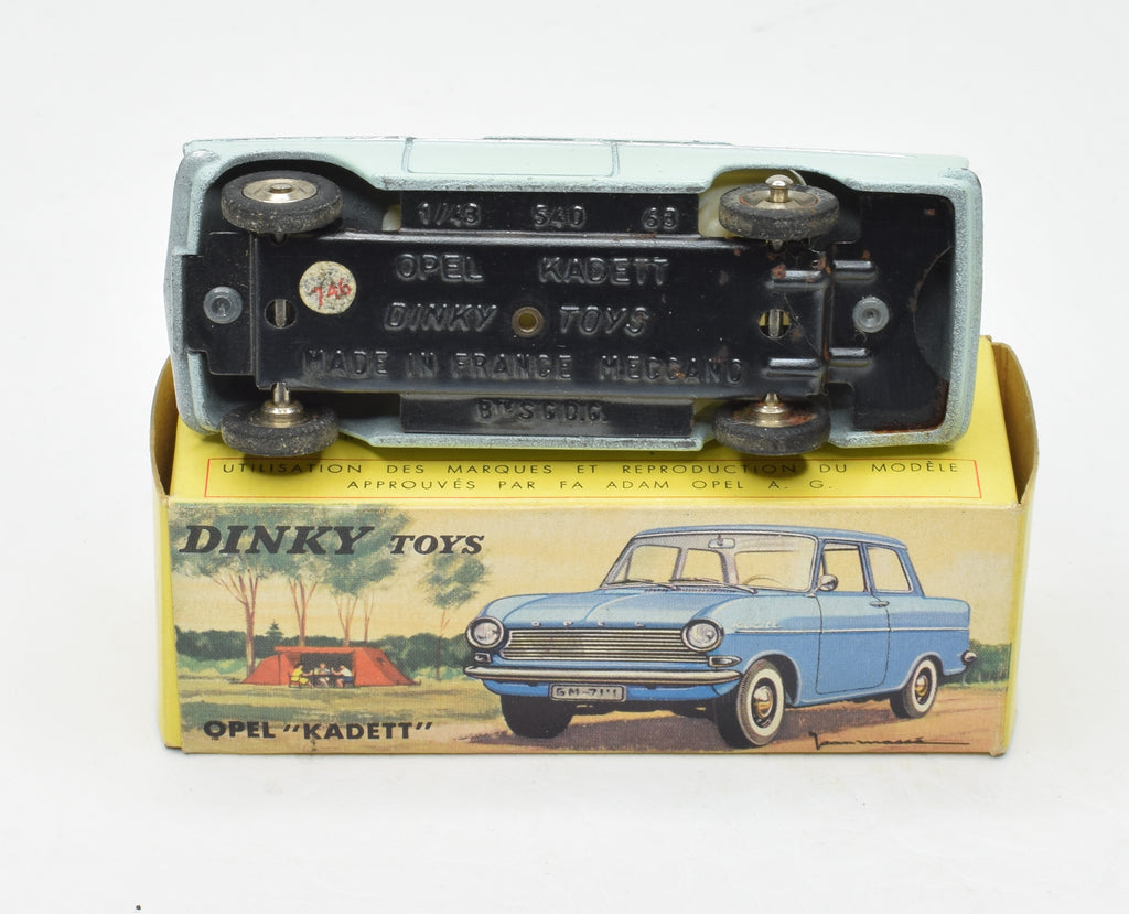 vrai Dinky toys 540 - OPEL KADETT - boite d'origine vrai Dinky toys 540 - OPEL KADETT - boite d'origine