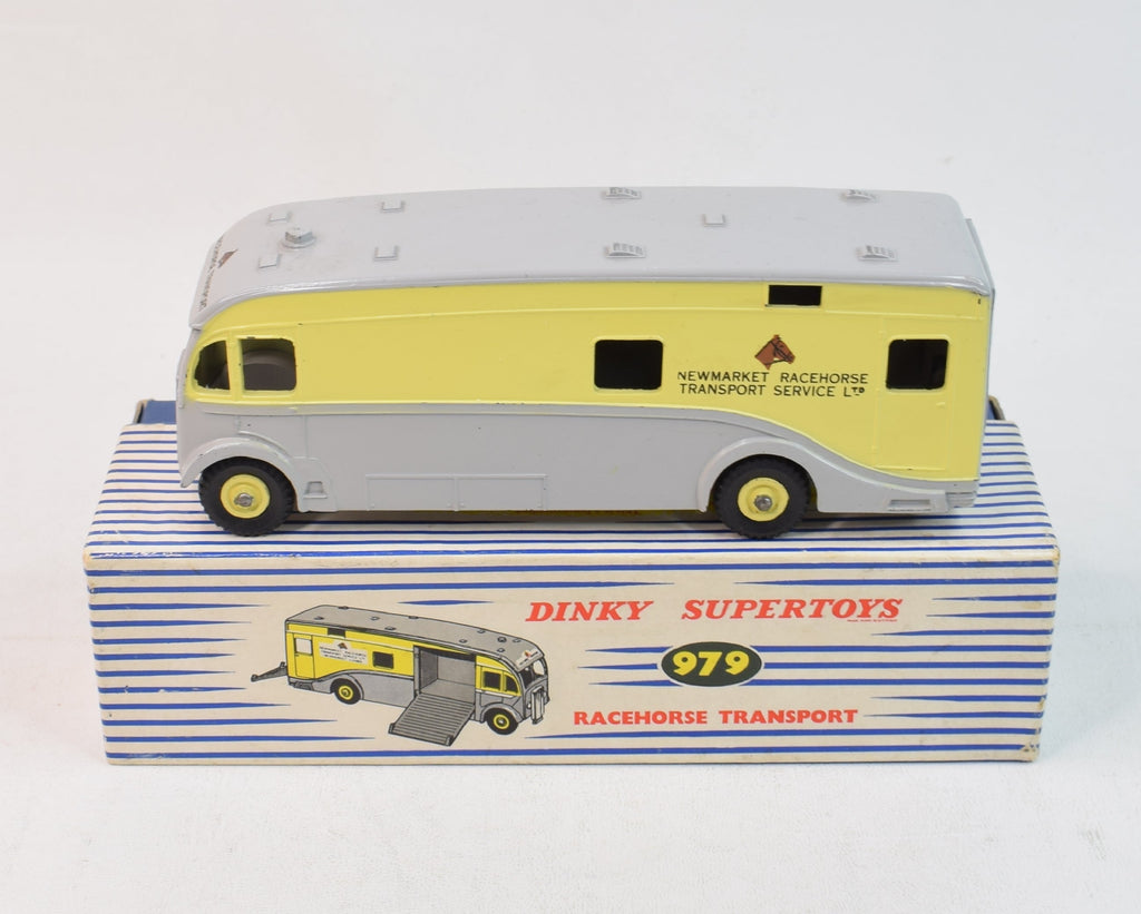Dinky Toys 527 Alfa Romeo Super Sprint – Rouge – 1/43 – France – Proche Neuf