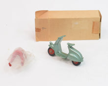 Benbros Vespa Scooter Mint/Boxed
