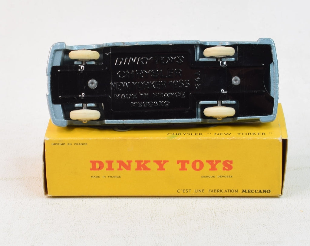 美品　DINKY TOYS CHRYSLER NEW YORKER ミニカー Dinky Toy Chrysler New-Yorker - Collection