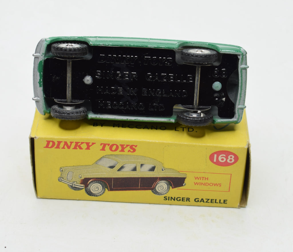 値下げしました！DINKY TOYS 1964-72 Dinky Toys 434 BEDFORD TK CRASH TRUCK - Red/White