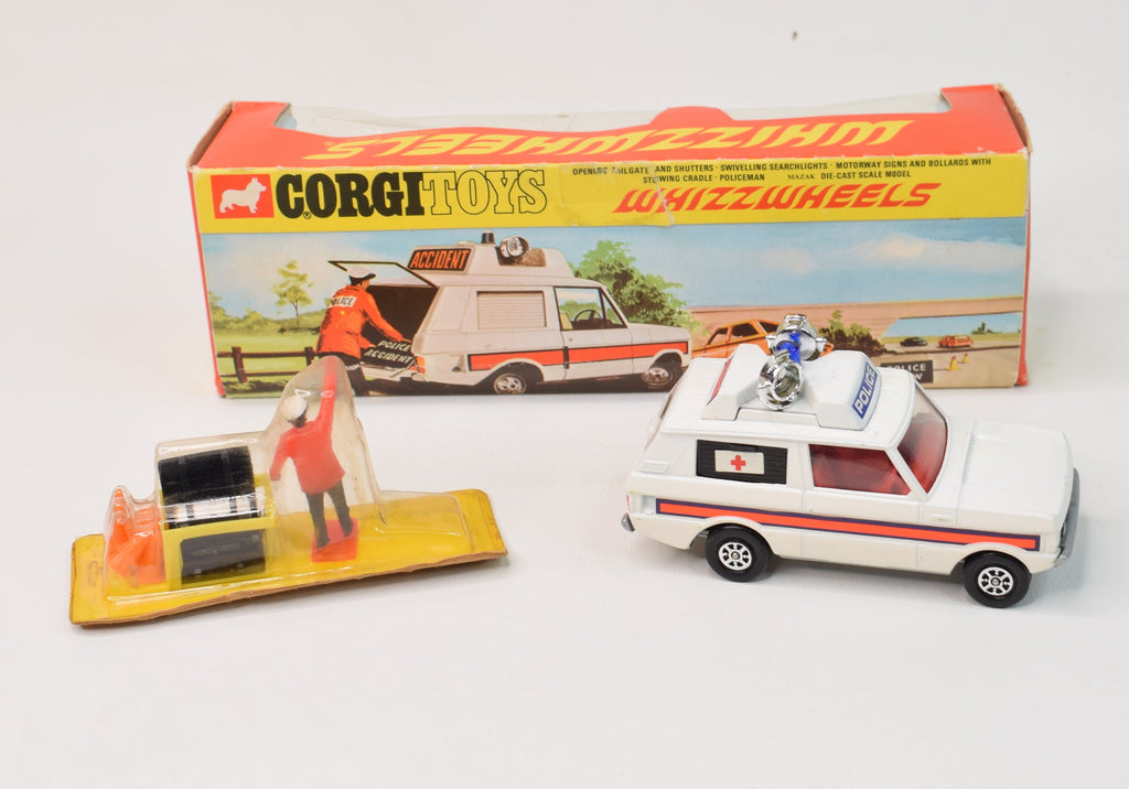 CORGI Collection　RANGE ROVER & CARAVAN Corgi 59101; Car & Caravan Set; Range Rover Classic 68045