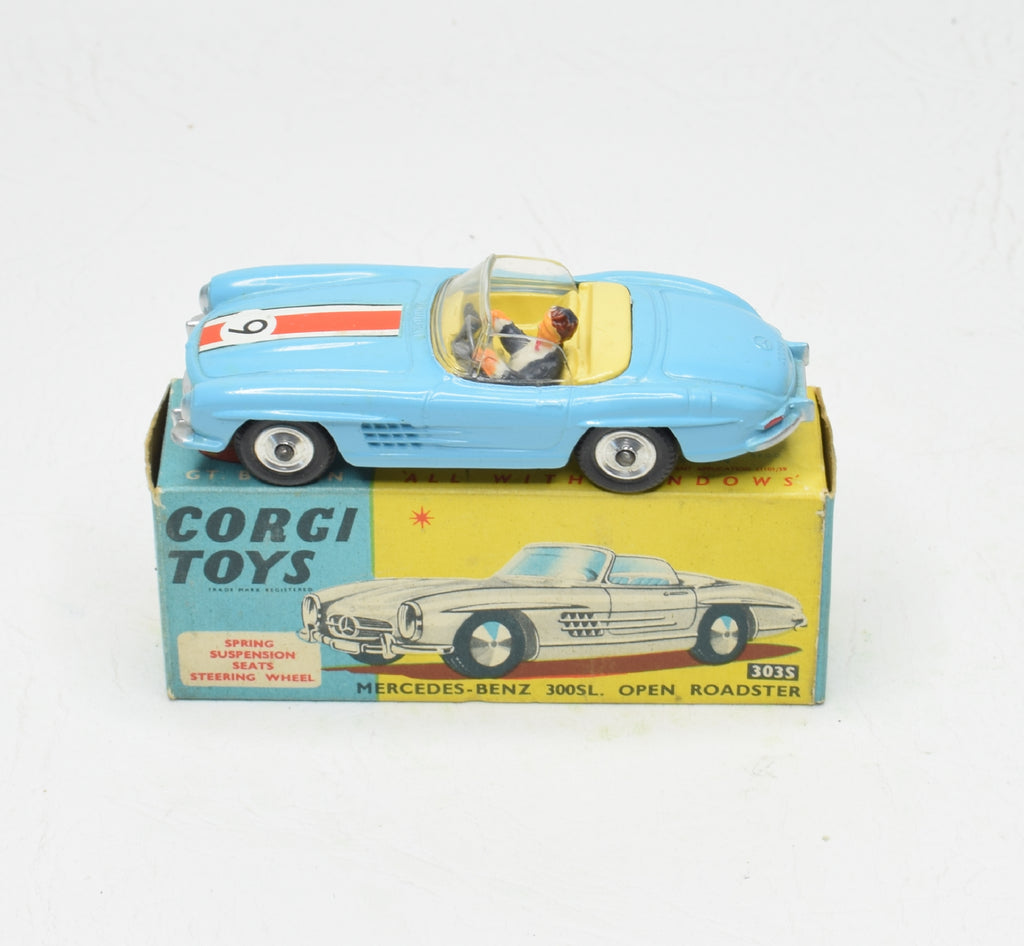 Corgi toys 303s Mercedes-Benz 300sl Roadster RN9 Very Near Mint
