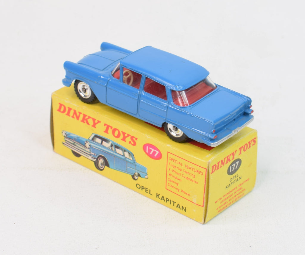 DINKY TOYS FRANCE - 588 - mint レア DINKY TOYS FRANCE - 588 - mint レア