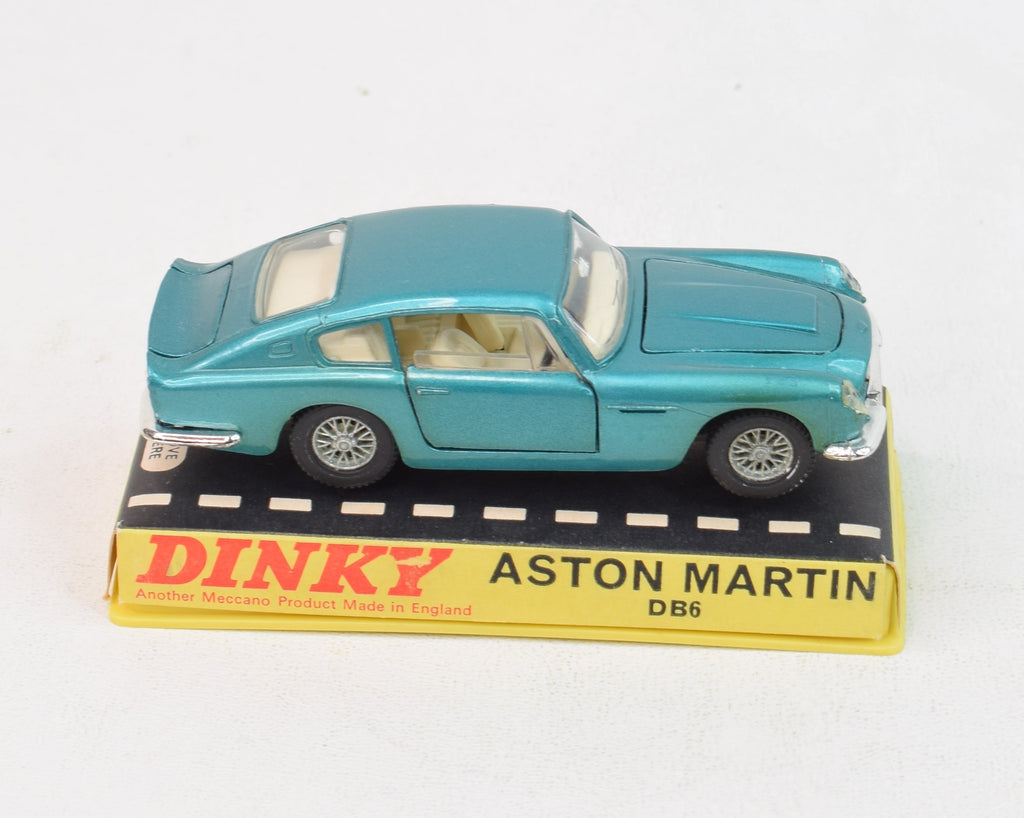 DINKY TOYS ASTON MARTIN DB6 ミニカー ケース付 DINKY TOYS ASTON MARTIN DB6 ミニカー ケース付 - メルカリ