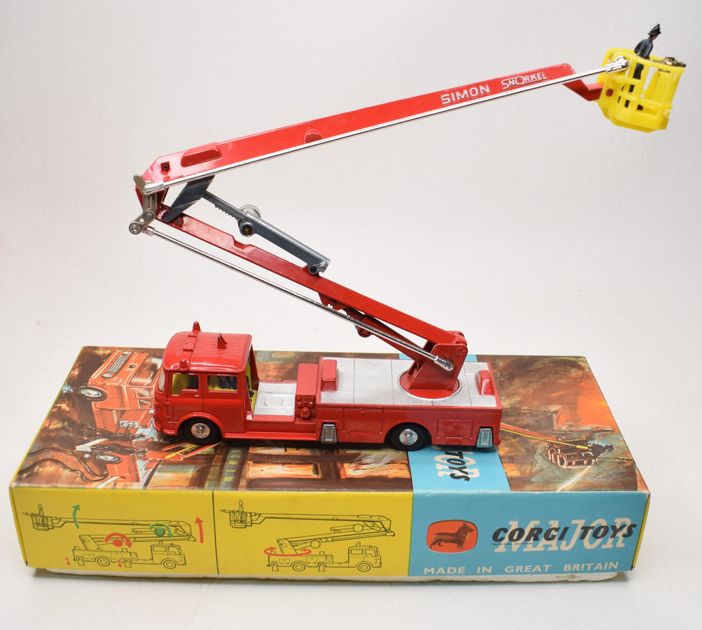 CAMION POMPIER SIMON Snorkel Corgi Toys Major Made in GT Britain EUR 12 CAMION POMPIER SIMON Snorkel Corgi Toys Major Made in GT Britain EUR 12