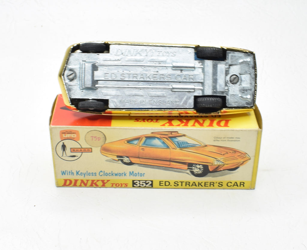 Dinky toys 352 Ed Straker's car Very Near Mint/Boxed – JK DIE-CAST