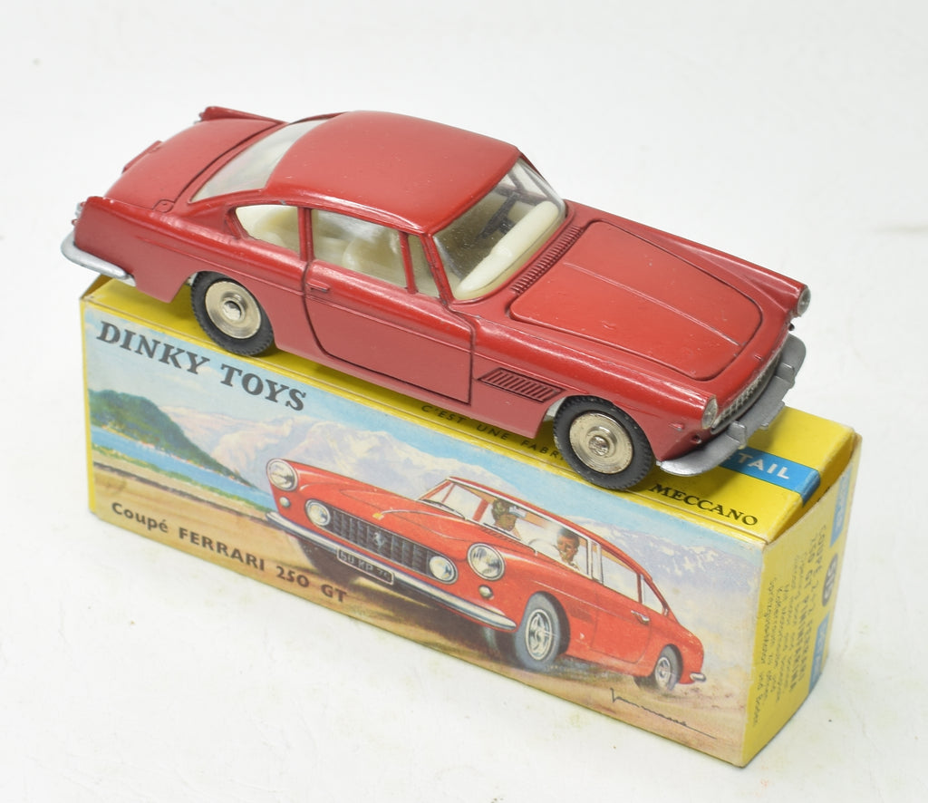 ミニカー DINKY No.515 FERRARI 250 GT DSC_7713_c641fb50-ca90-486b-