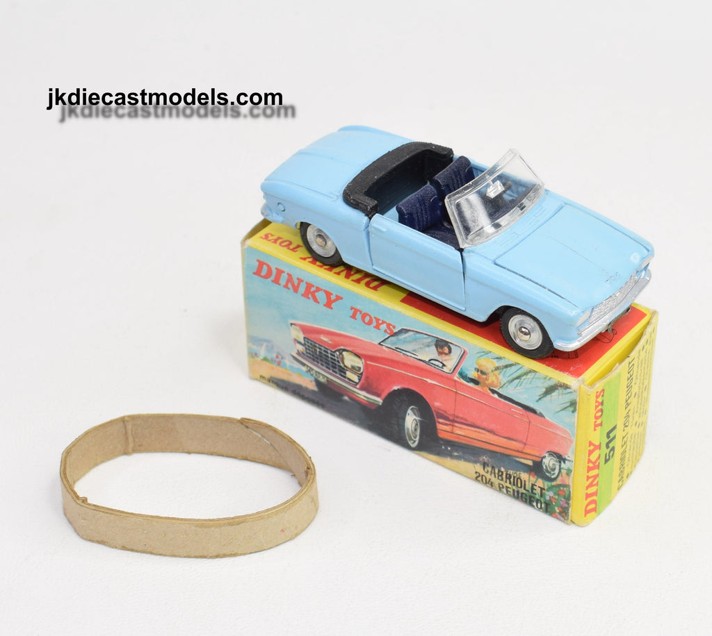 プジョー 204 カブリオレ - フランス ディンキートイズ #511 French Dinky 511 Peugeot 204 Virtually Mint/Boxed – JK DIE-CAST MODELS