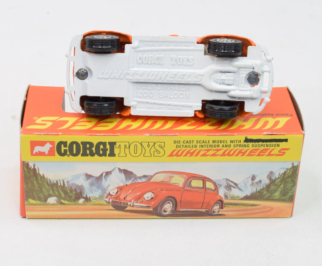 CORGI TOYS VOLKSWAGEN 1200　SALOON ビートル Volkswagen 1200 in East African Safari trim (256) – Corgi