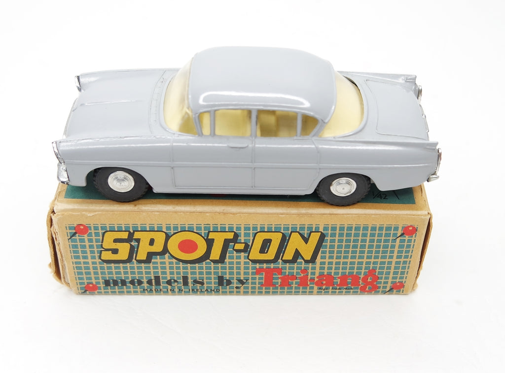 Spot-on 165 Vauxhall Cresta Very Near Mint/Boxed (C.C) – JK