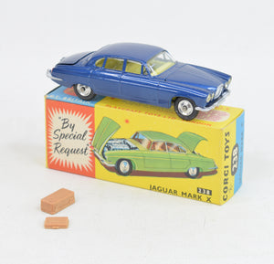 Corgi toys 238 Mark X Jaguar Virtually Mint/Nice box