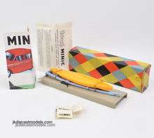 Tri-ang  Canoe & trailer Virtually Mint/Boxed