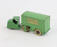 Dinky toys 33a Mechanical Horse with box van Very Near Mint