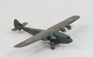 Pre war Dinky toys 66a Heavy bomber (Dark Camouflage) Very near mint