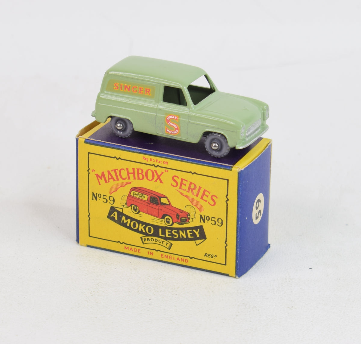Matchbox Lesney 59 Singer van  GPW/B3 Virtually Mint/Nice box