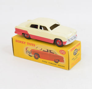Dinky toys 170 Ford Fordor Virtually Mint/Nice box