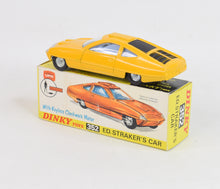 Dinky toys 352 Ed Straker’s Virtually Mint/Nice box