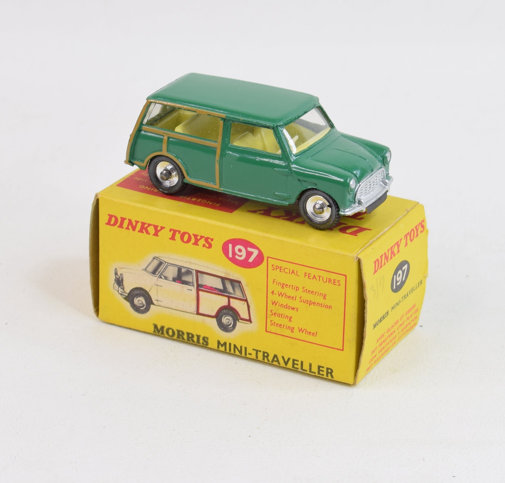 Dinky toys 197 Morris Mini-Traveller Virtually Mint/Lovely