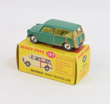 Dinky toys 197 Morris Mini-Traveller Virtually Mint/Lovely box