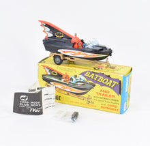 Corgi toys 107 Batboat 1st issue (Light blue screens) Virtually Mint/Nice box