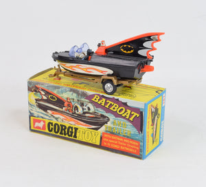 Corgi toys 107 Batboat 1st issue (shaped hubs) Virtually Mint/Nice box