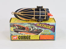 Corgi toys 107 Batboat 1st issue (shaped hubs) Virtually Mint/Nice box