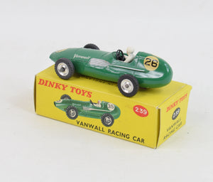 Dinky toys 239 Vanwall Virtually Mint/Boxed