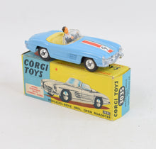 Corgi toys 303s Mercedes-Benz 300sl Roadster (RN9) Virtually Mint/Nice box