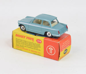 Dinky toys 134 Triumph Vitesse Virtually Mint/Boxed (Off interior)