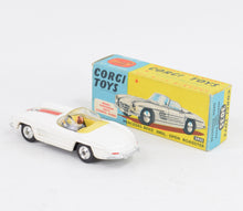 Corgi toys 303s Mercedes-Benz 300sl Roadster Virtually Mint/Nice box
