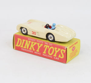Dinky toys 237 Mercedes Benz Virtually Mint/Boxed
