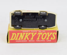 Dinky toys 237 Mercedes Benz Virtually Mint/Boxed