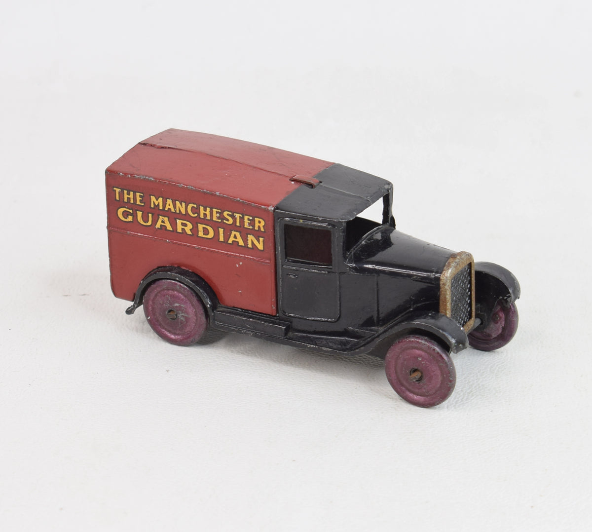 Dinky Toys 28c 'Manchester Guardian' Type 1 Delivery Van - Very Near Mint (red wheels)