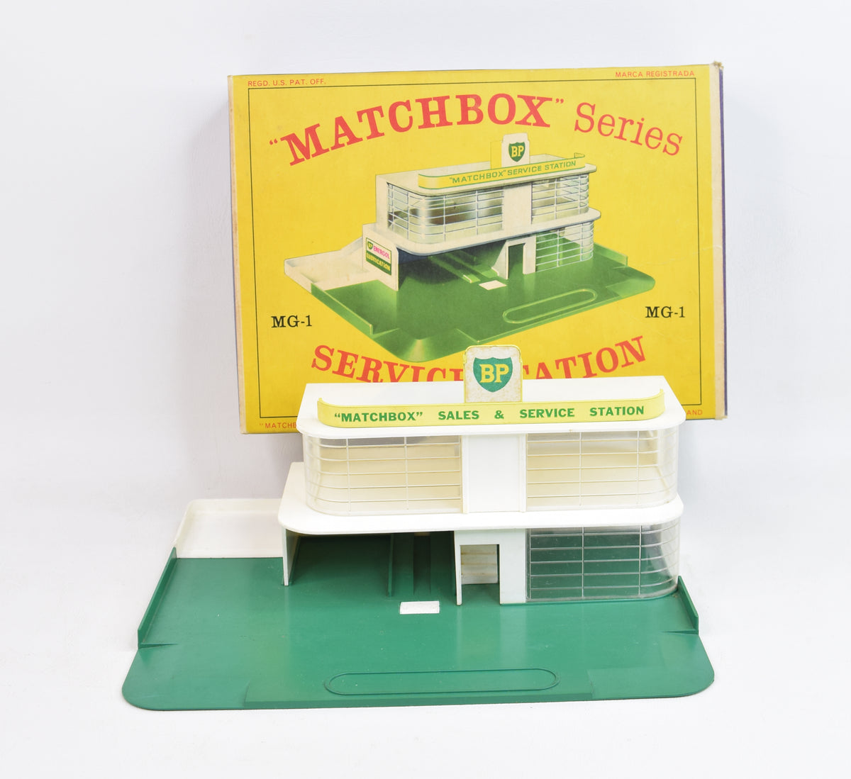 Matchbox Lesney MG-1 BP service station Virtually Mint/Nice box