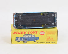 Dinky toys 186 Mercedes Benz 220 se Virtually Mint/Nice box
