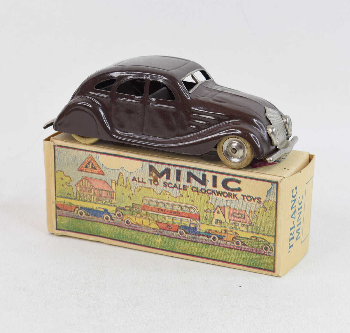Tri-ang Minic 9m - Streamlined saloon - Very Near Mint/Boxed
