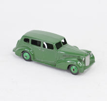 Dinky Toys 39a Packard Very near mint