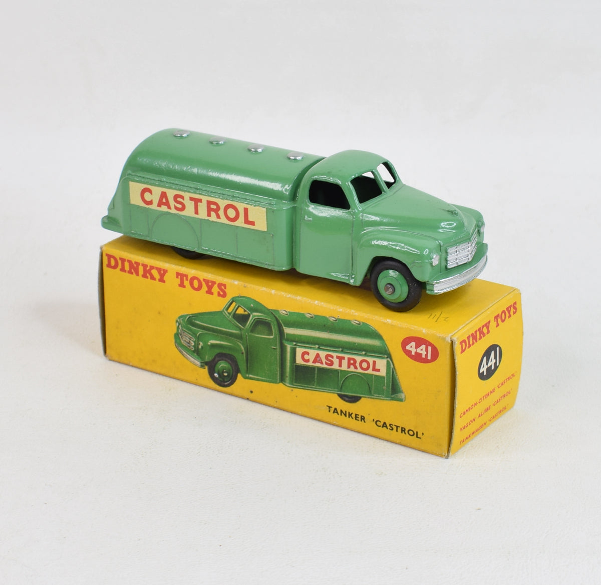 Dinky toys 441 'Castrol' Tanker Virtually Mint/Nice box