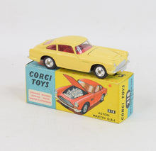 Corgi toys 218 Aston Martin D.B.4 Virtually Mint/Nice box (shaped hubs/closed vent)
