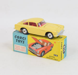 Corgi toys 218 Aston Martin D.B.4 Virtually Mint/Nice box (shaped hubs/closed vent)