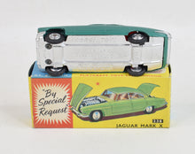 Corgi toys 238 Mark X Jaguar Virtually Mint/Nice box