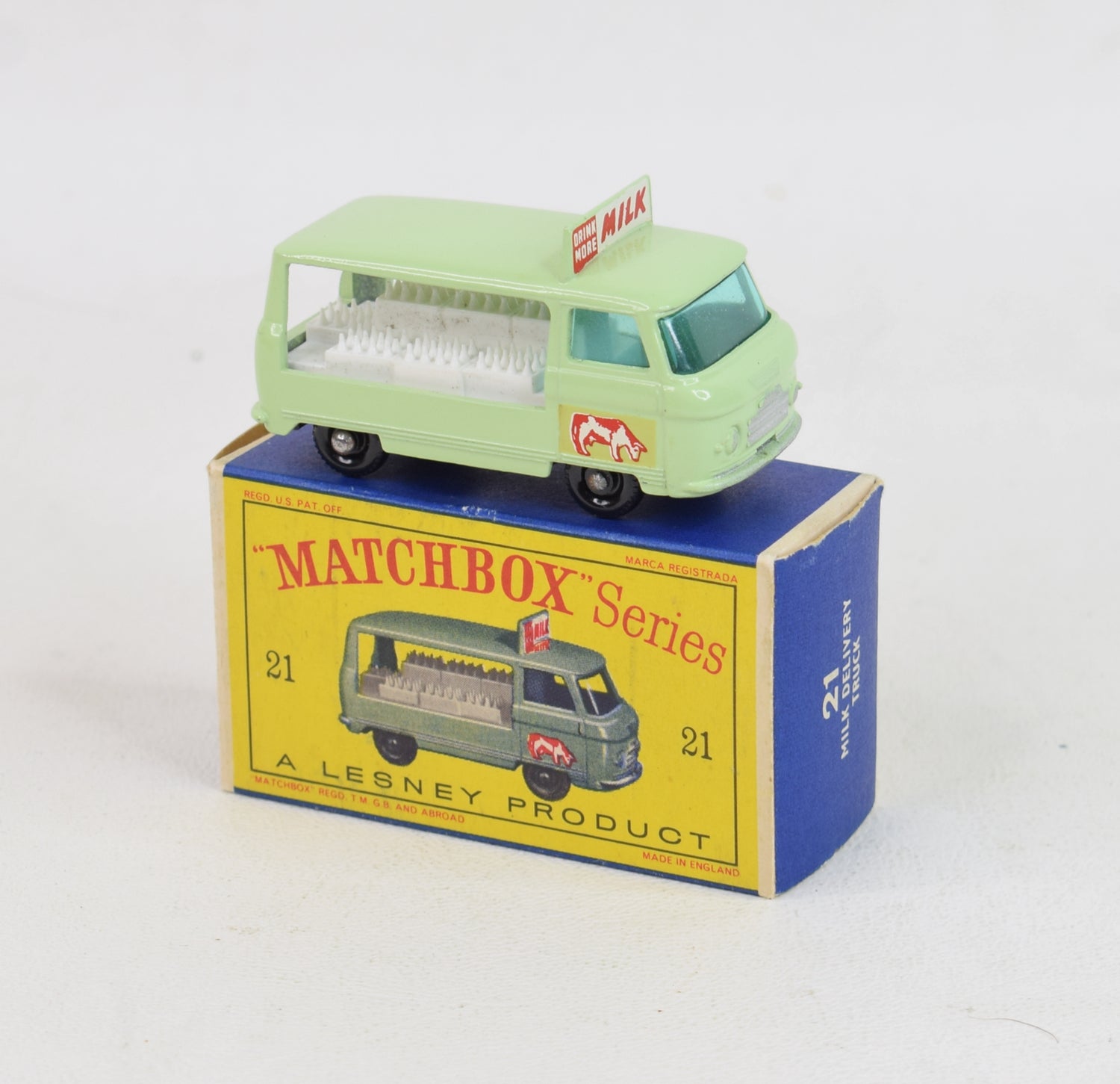 Matchbox Lesney 21 Milk delivery truck Virtually Mint/Nice box