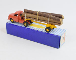 French Dinky 897 Willeme Tractor log carrier Virtually Mint/Nice box "Scandinavian Collection"