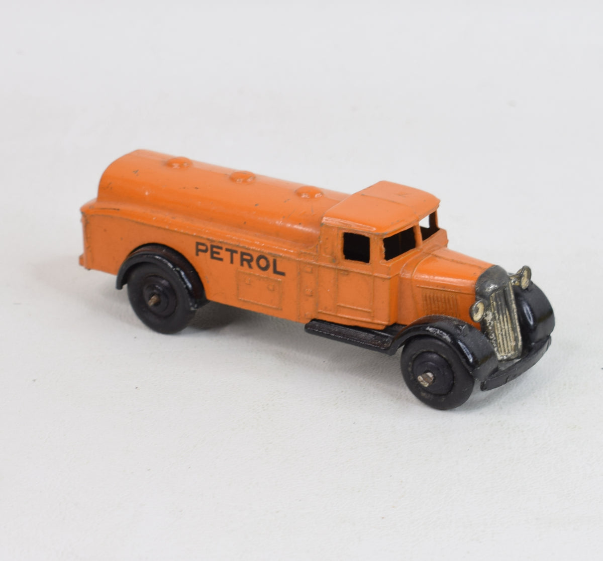 Dinky toy 25d Petrol Tanker Very Near Mint