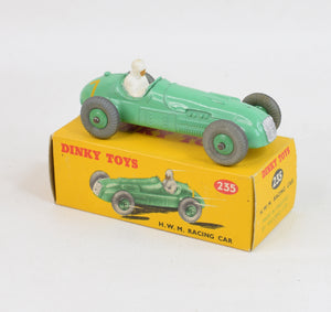 Dinky Toys 235 HWM Virtually Mint/Nice box